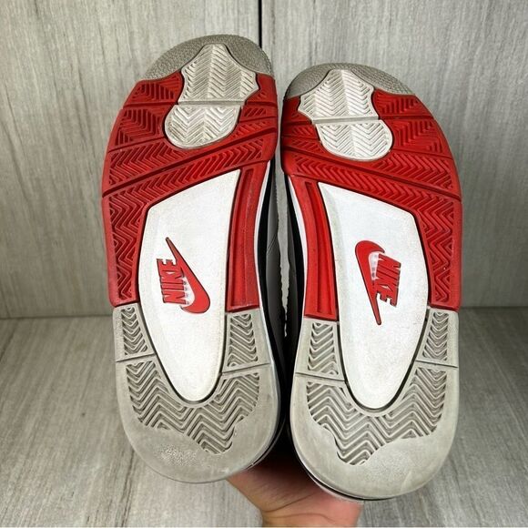 Nike Air Jordan 4 Retro OG Fire Red 2020 Sneaker Shoe dc7770 160 Mens Size 8 - Picture 7 of 10